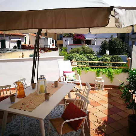 Amelia Apts & Guest house