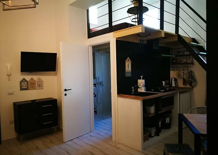 Amelia Apts & Alghero