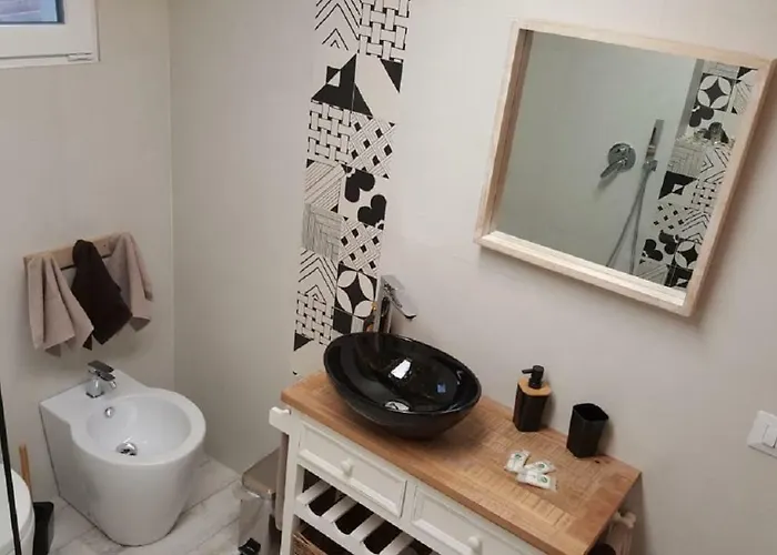 Amelia Apts & Gasthuis