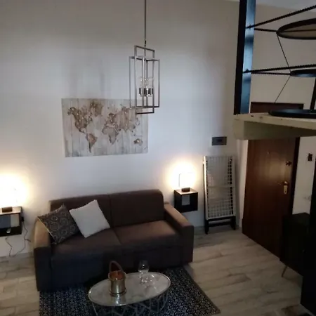 Amelia Apts & 4*