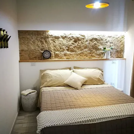 Amelia Apts & Alghero