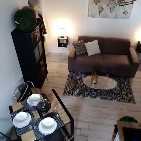 Amelia Apts & بيت ضيافة