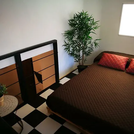 Amelia Apts & بيت ضيافة ألغيرو