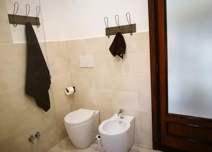 Amelia Apts & Gasthuis