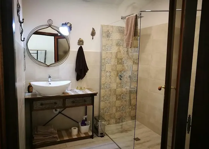 Gasthuis Amelia Apts & 3*